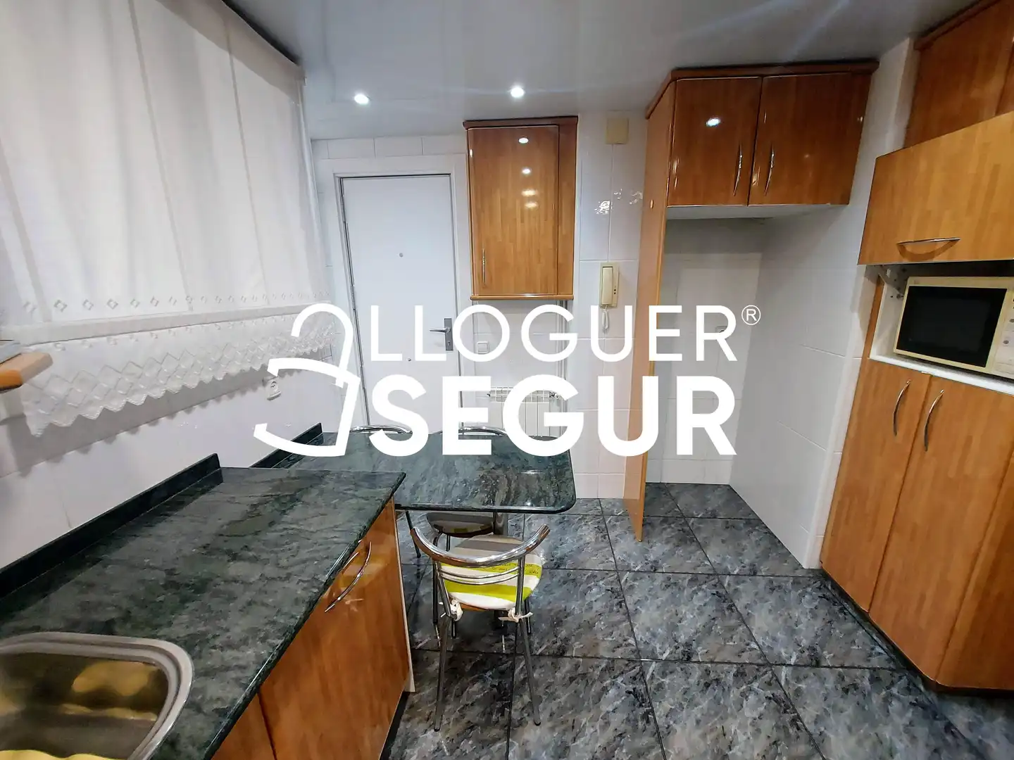 Cocina de Piso de alquiler en Barcelona con Aire acondicionado, Calefacción y Terraza