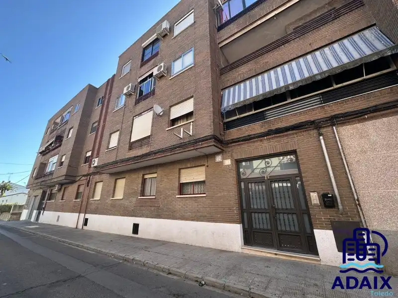 Vista exterior de Piso en venta en Fuensalida con Balcón