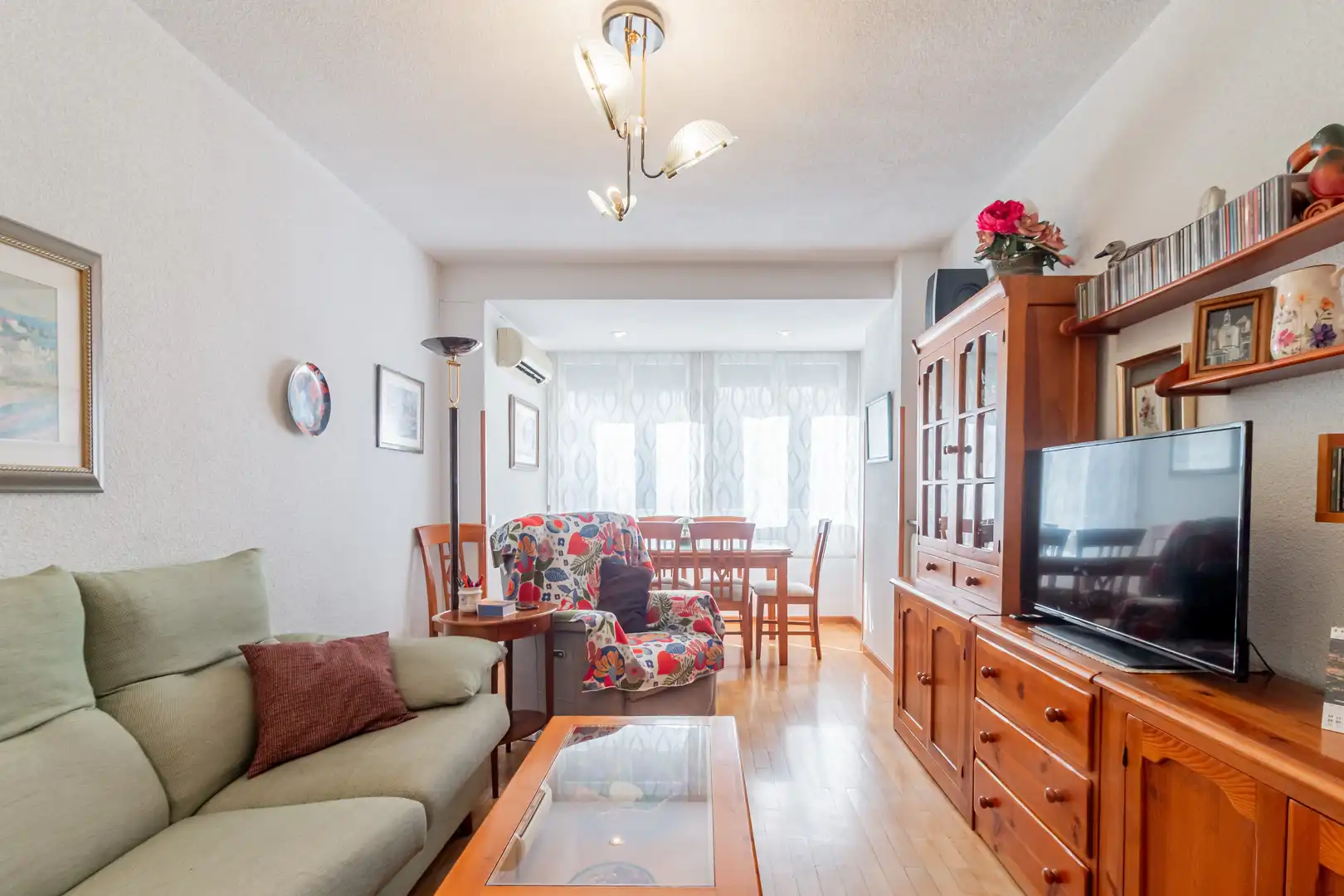 Living room of Flat for sale in Madrid  with Heating