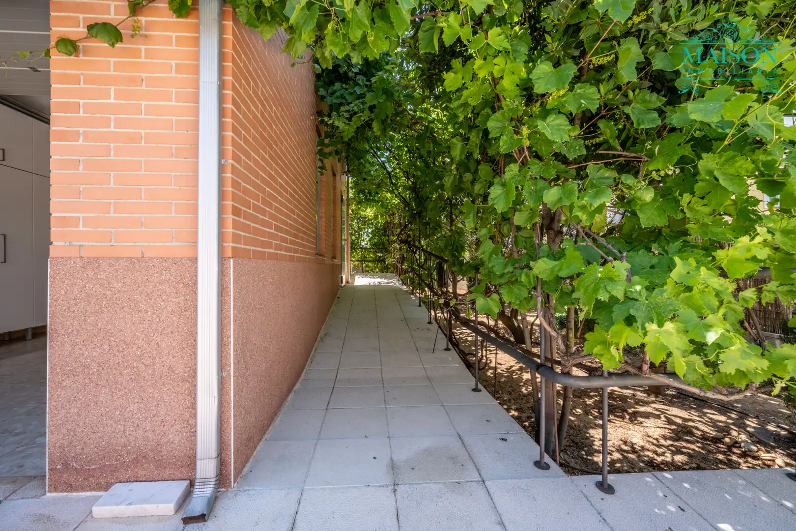 Vista exterior de Casa o chalet en venta en Valdetorres de Jarama con Aire acondicionado, Calefacción y Jardín privado