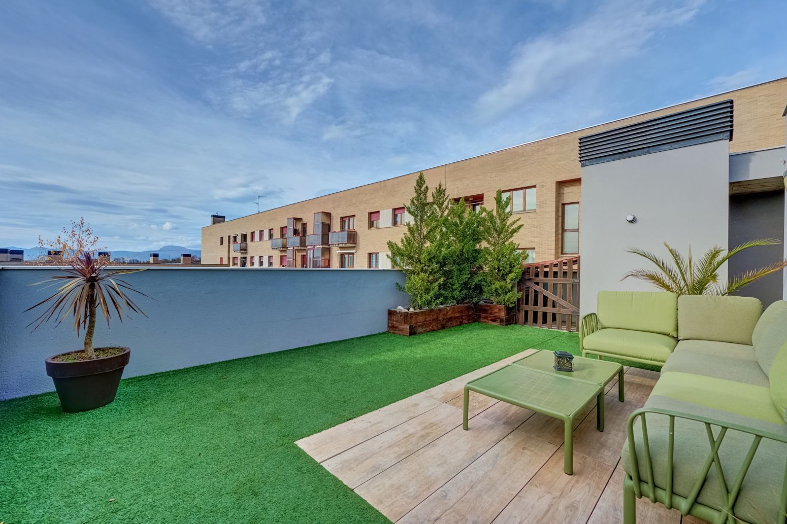 Terrassa de Pis en venda en  Pamplona / Iruña amb Calefacció, Jardí privat i Terrassa