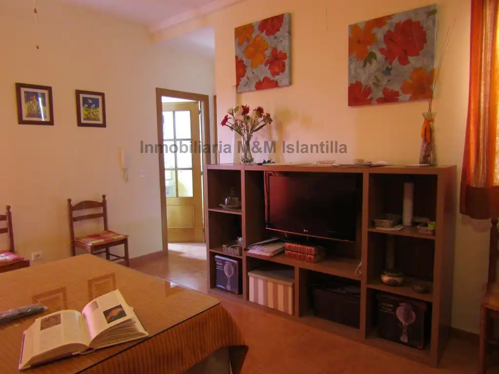 Sala de estar de Piso en venta en Isla Cristina con Aire acondicionado, Terraza y Amueblado