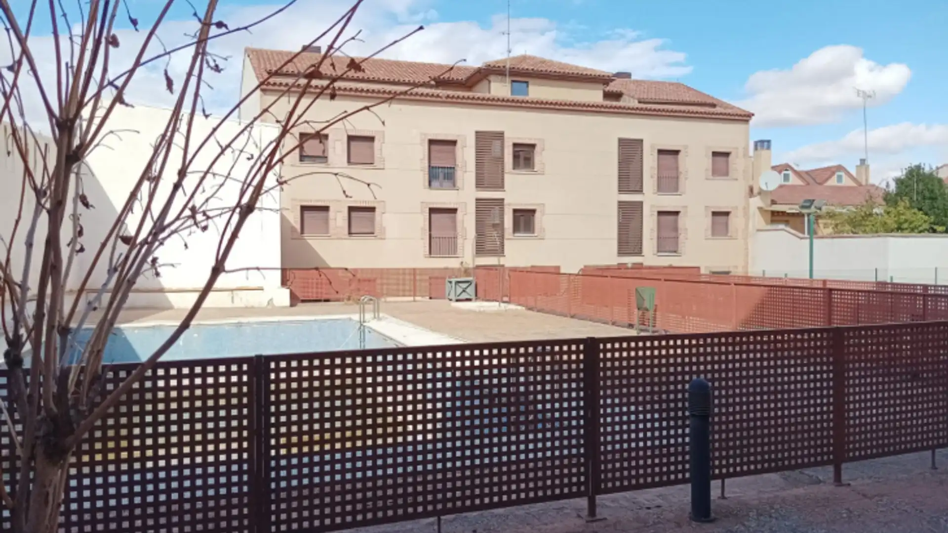 Vista exterior de Piso en venta en Cabezamesada