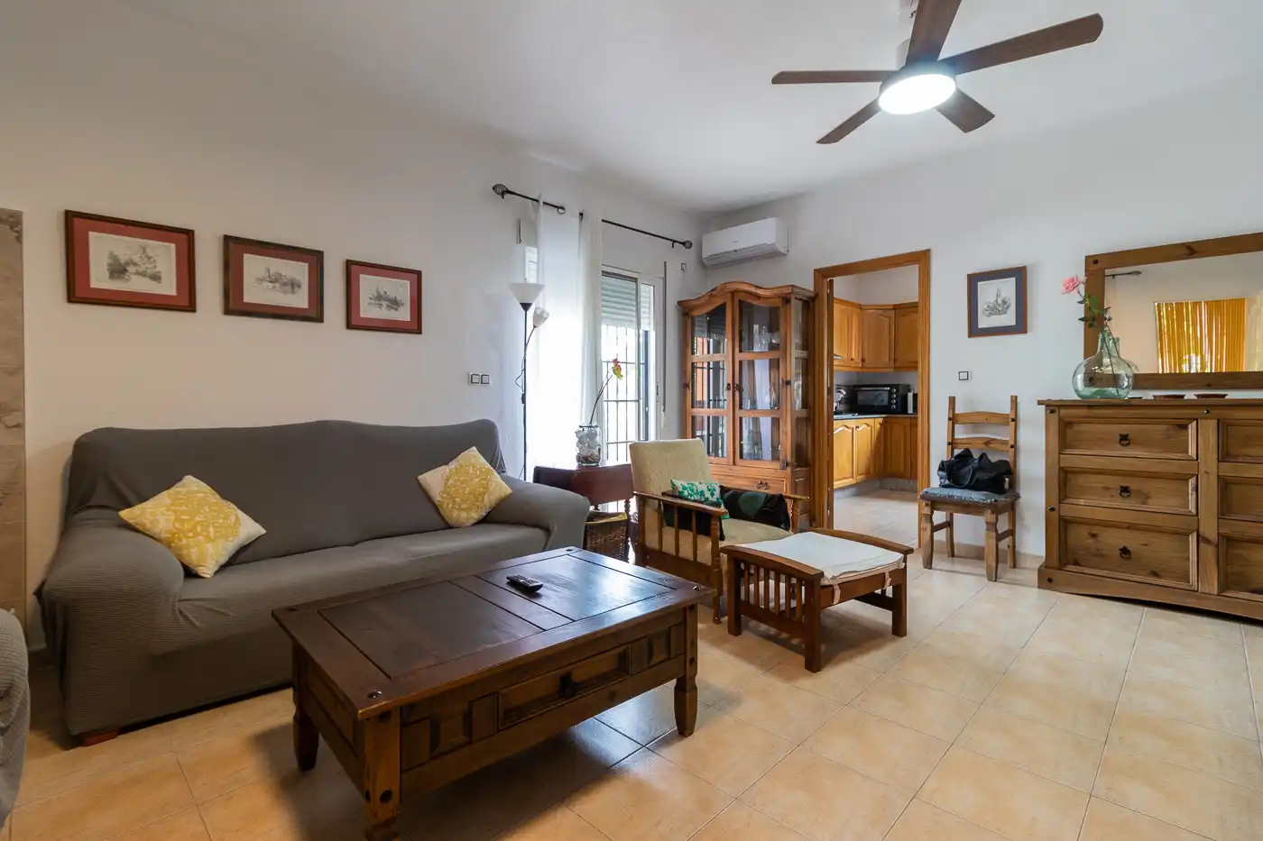 Sala d'estar de Casa o xalet en venda en Pliego amb Traster i Piscina