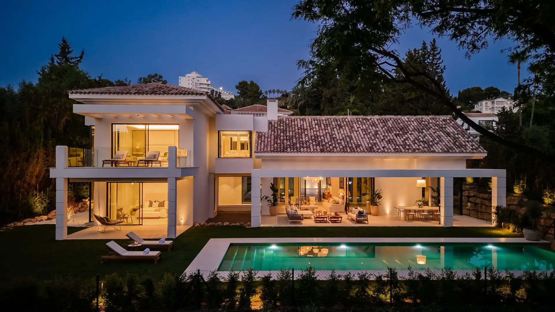 Terrassa de Casa o xalet en venda en Estepona amb Aire condicionat, Terrassa i Piscina