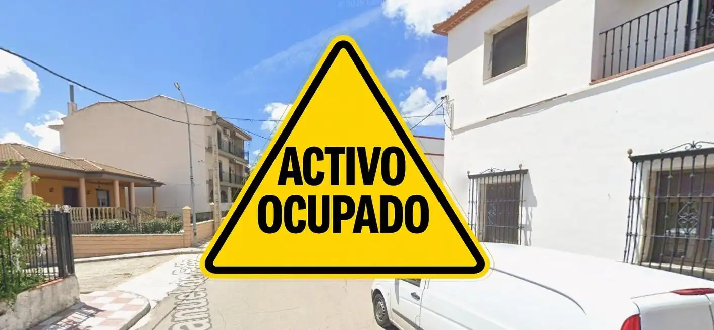 Parking of Houses for sale in Montillana