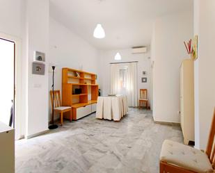 Flat to rent in Calle TORRIJIANO, Doctor Barraquer - G. Renfe - Policlínico