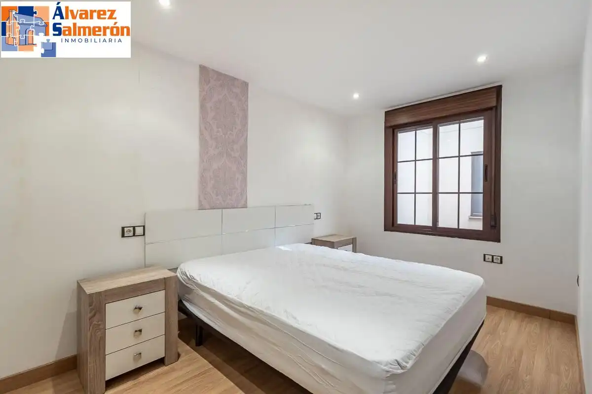 Bedroom of Flat for sale in La Zubia  with Air Conditioner and Storage room
