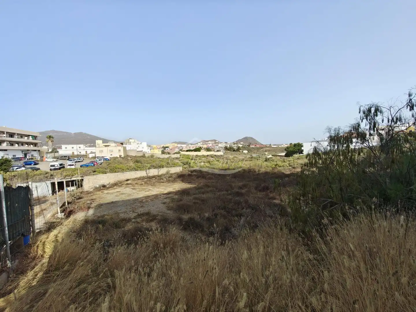 Land for sale in Arona