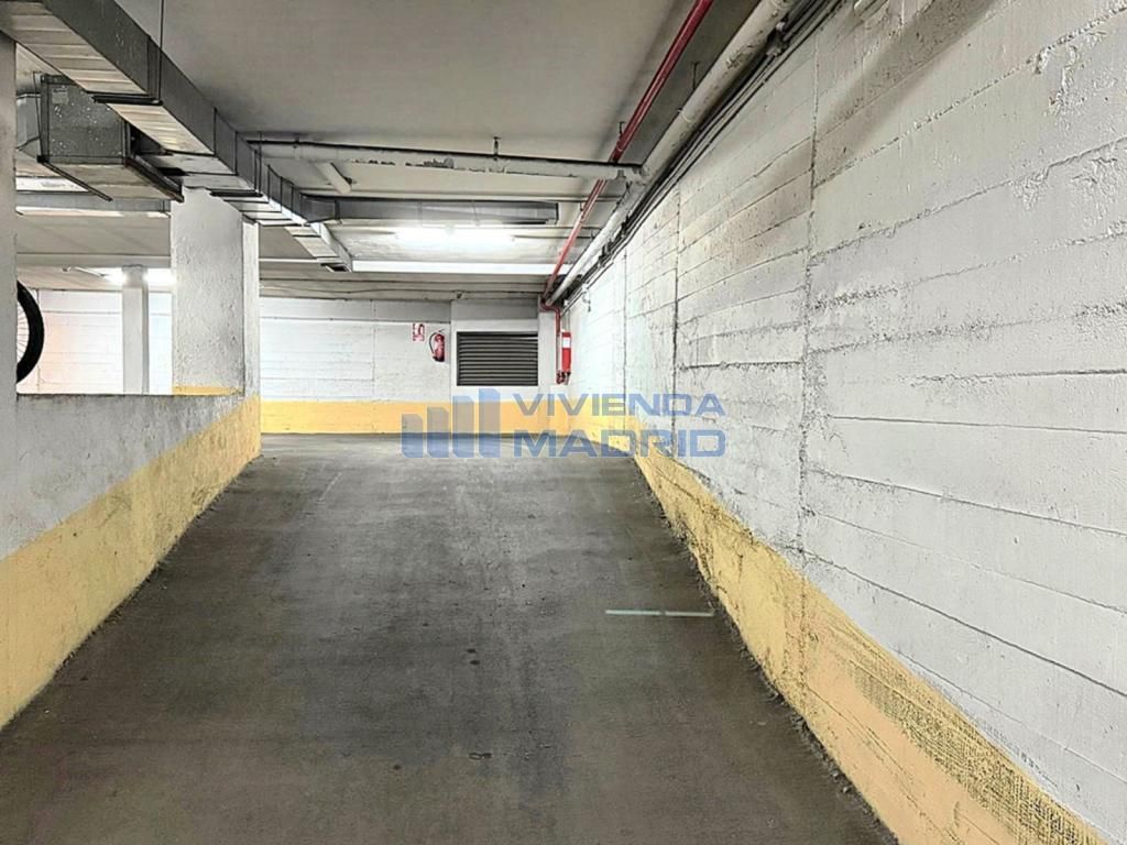 Parking of Garage for sale in  Madrid Capital