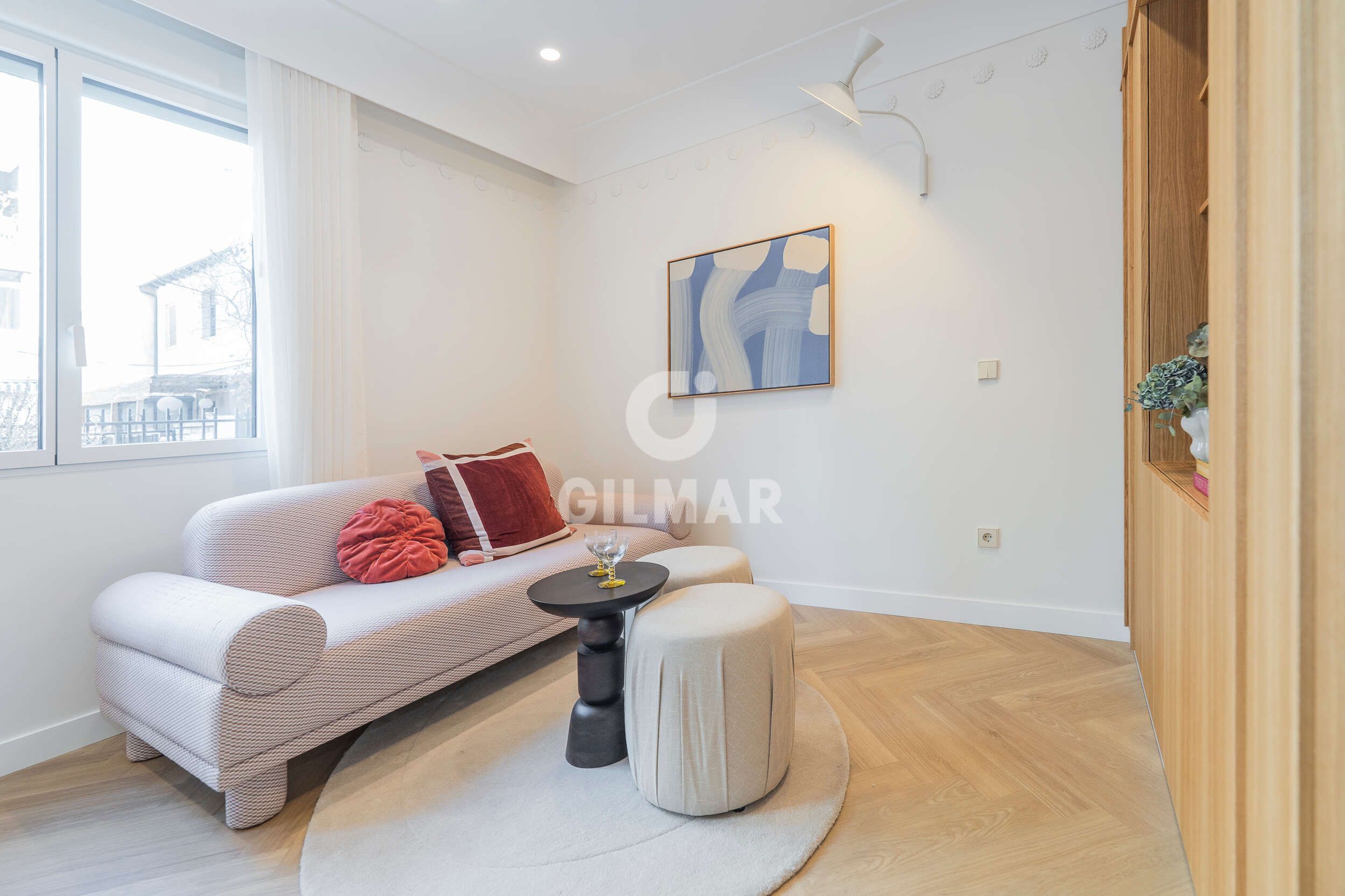 Living room of Planta baja for sale in  Madrid Capital  with Heating, Storage room and Furnished