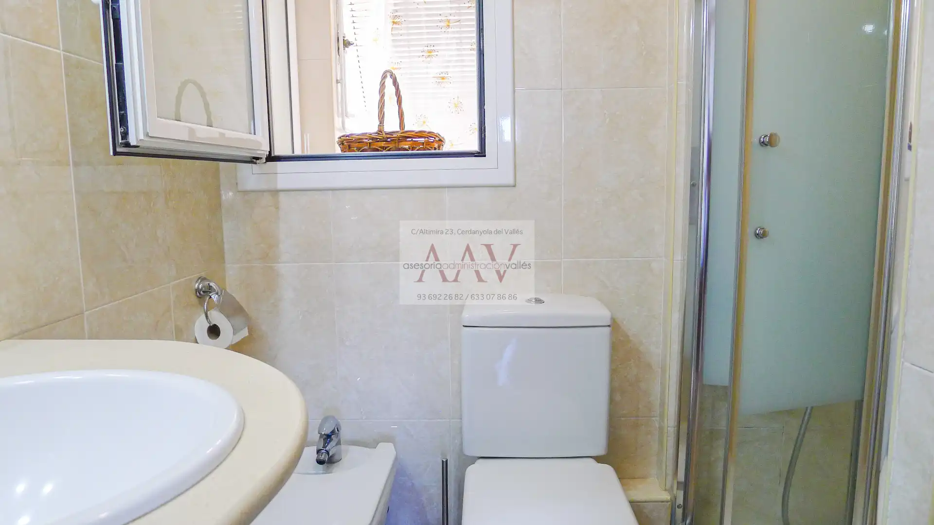 Baño de Piso en venta en Cerdanyola del Vallès con Calefacción, Horno y Balcón