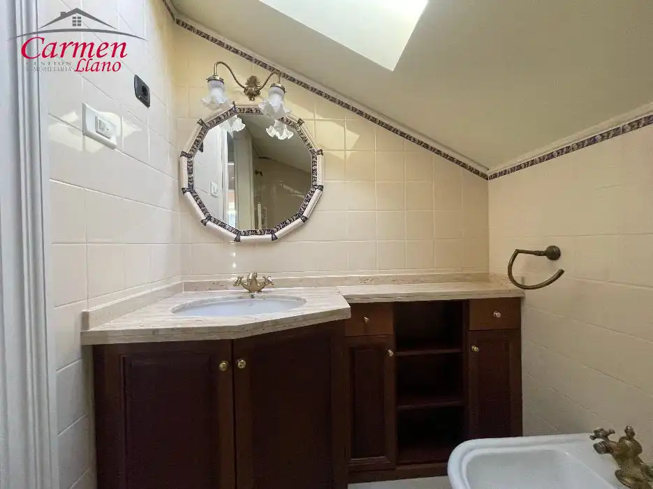 Baño de Piso en venta en Getxo  con Calefacción, Terraza y Trastero