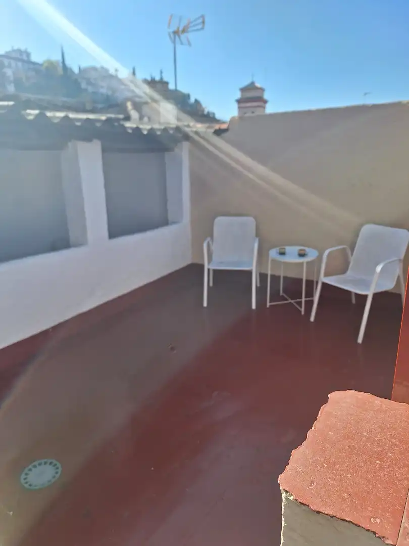 Terrasse von Einfamilien-Reihenhaus zum Verkauf in Granada mit Terrasse, Möbliert und Ofen