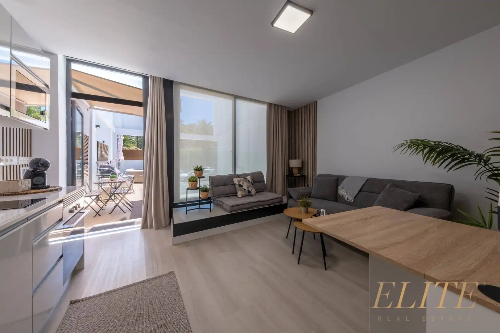 Sala d'estar de Estudi en venda en Mogán amb Terrassa