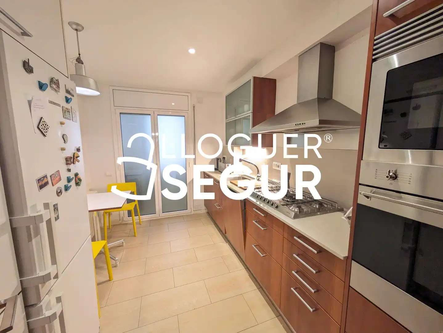 Cuina de Pis de lloguer en Sant Cugat del Vallès amb Aire condicionat, Calefacció i Moblat
