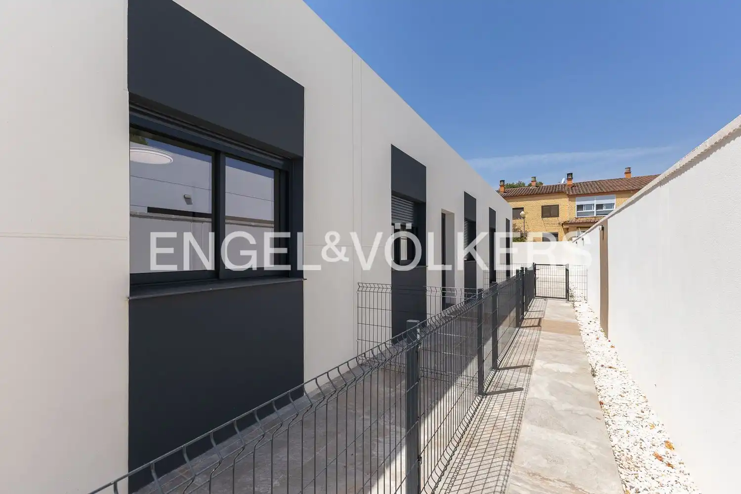 Exterior view of Houses for rent in Serra  with Air Conditioner, Heating and Terrace