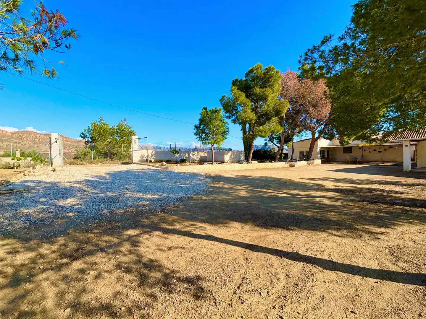 Casa o chalet en venta en Alicante / Alacant con Aire acondicionado, Jardín privado y Terraza