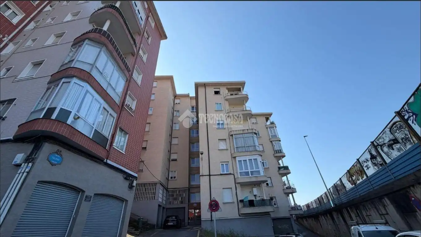 Vista exterior de Piso en venta en Bilbao  con Calefacción y Amueblado