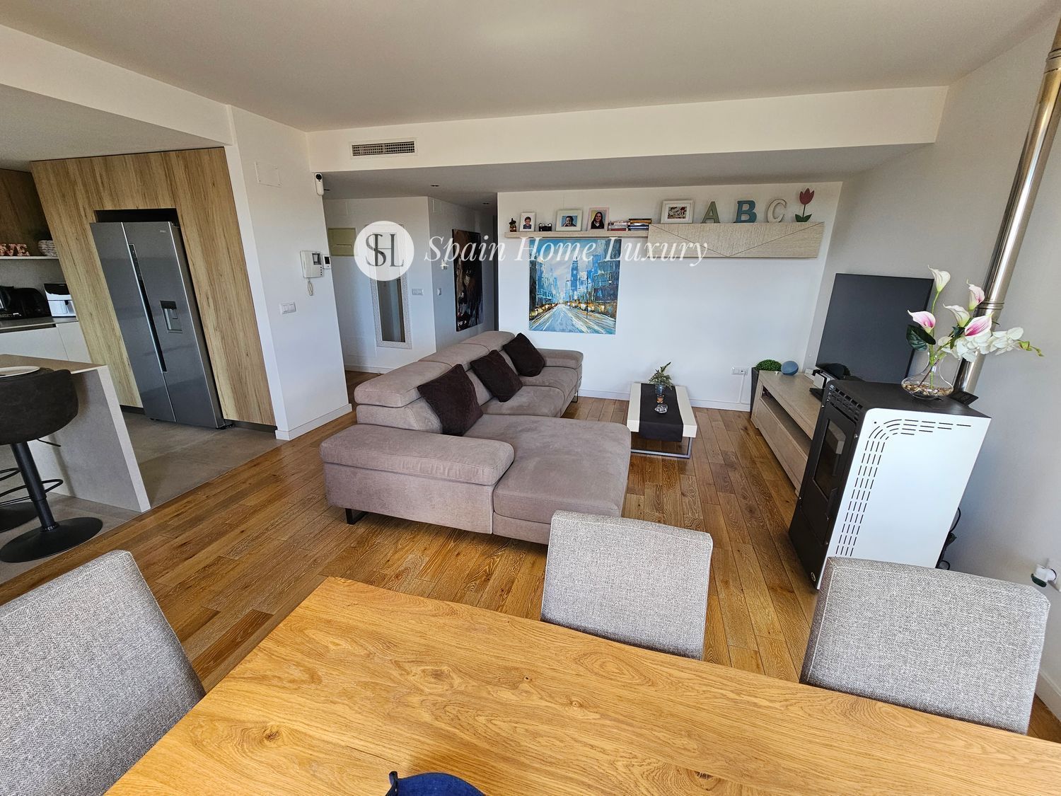 Sala d'estar de Àtic en venda en Paterna amb Aire condicionat, Terrassa i Traster