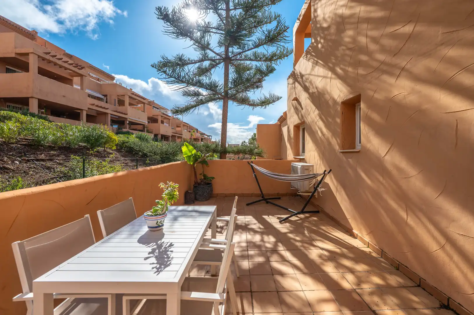 Terrassa de Apartament en venda en Marbella amb Terrassa, Traster i Piscina