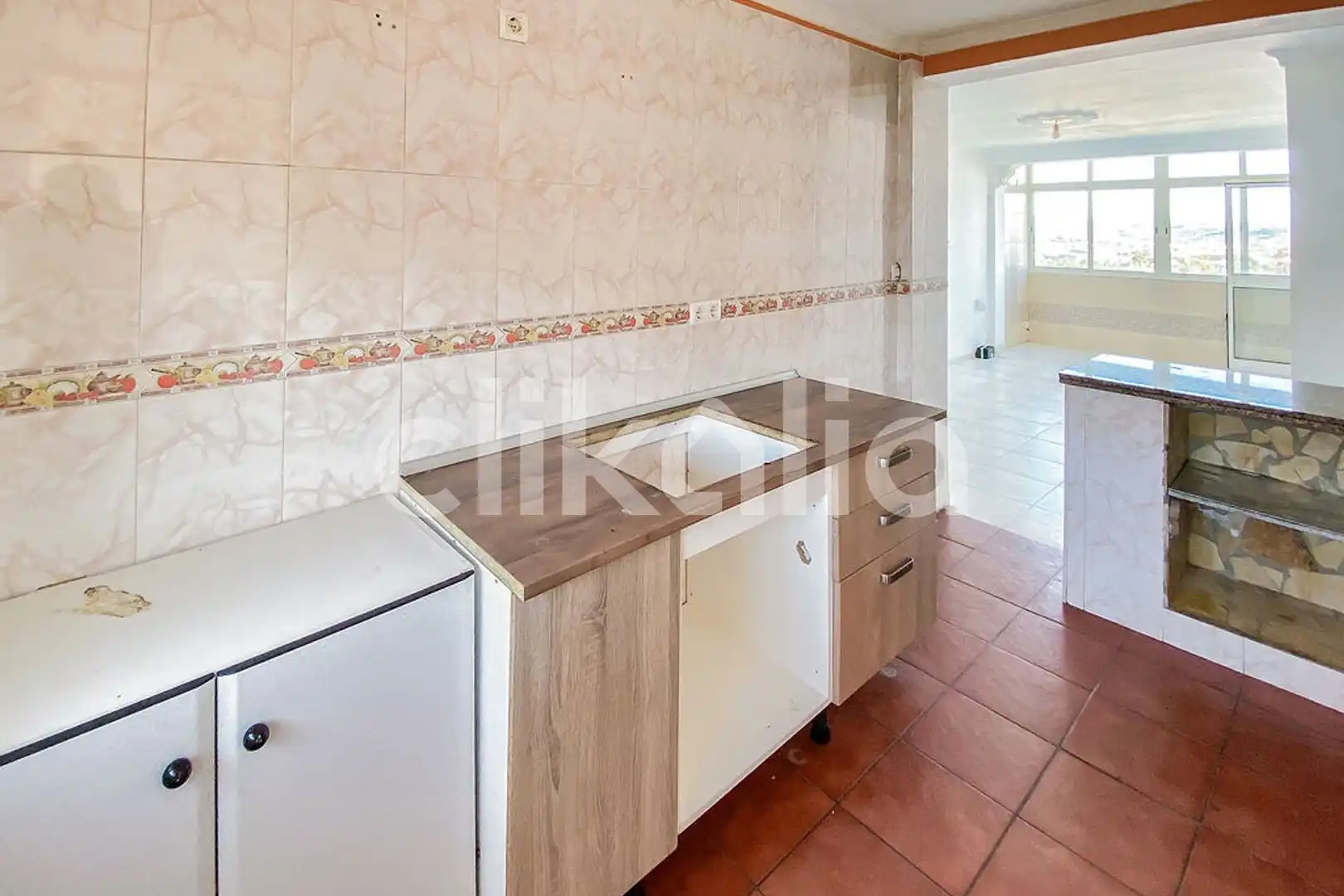 Kitchen of Flat for sale in Algeciras  with Terrace