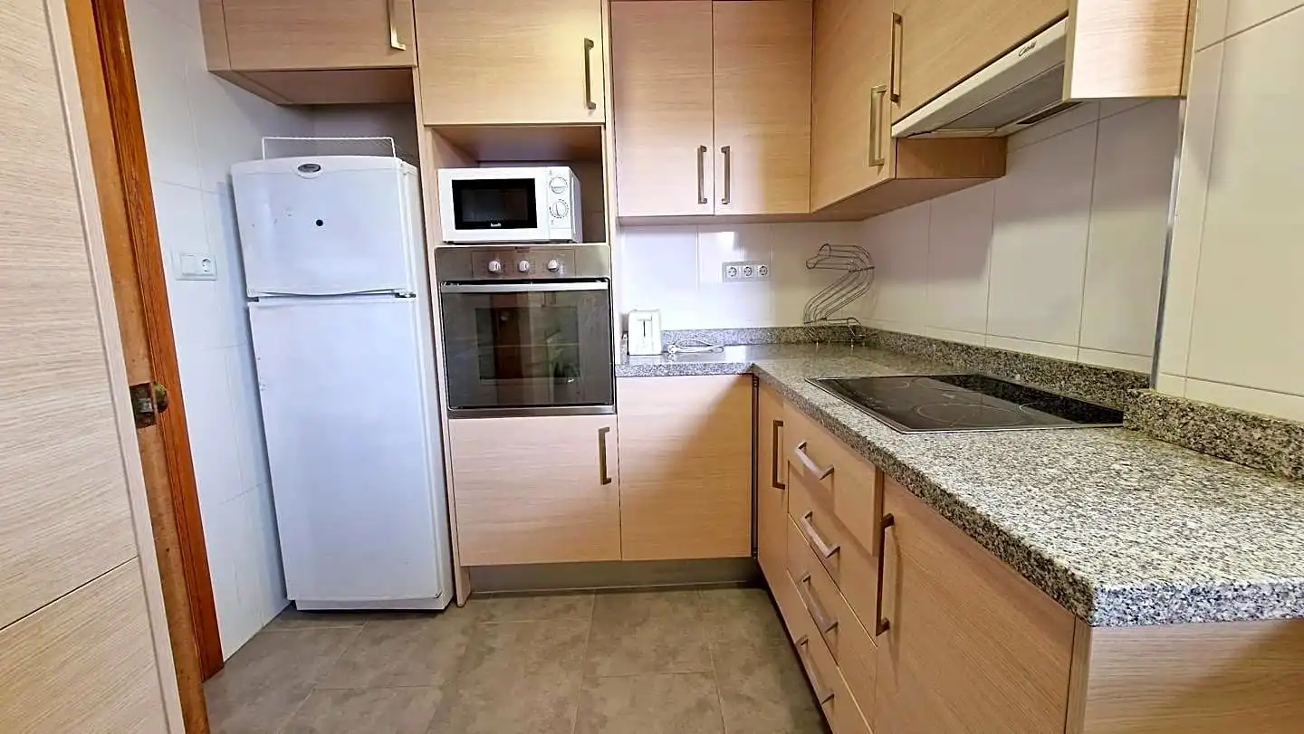 Apartamento de alquiler en De La Rioja, 125, Playa de Gandia