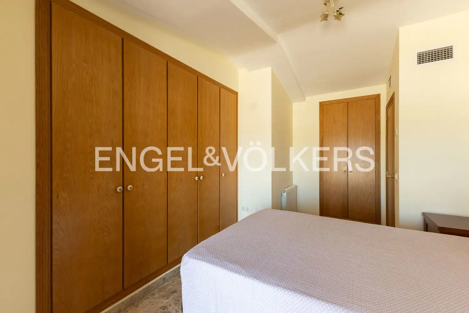 Habitación de Piso en venta en Bétera con Aire acondicionado, Calefacción y Jardín privado