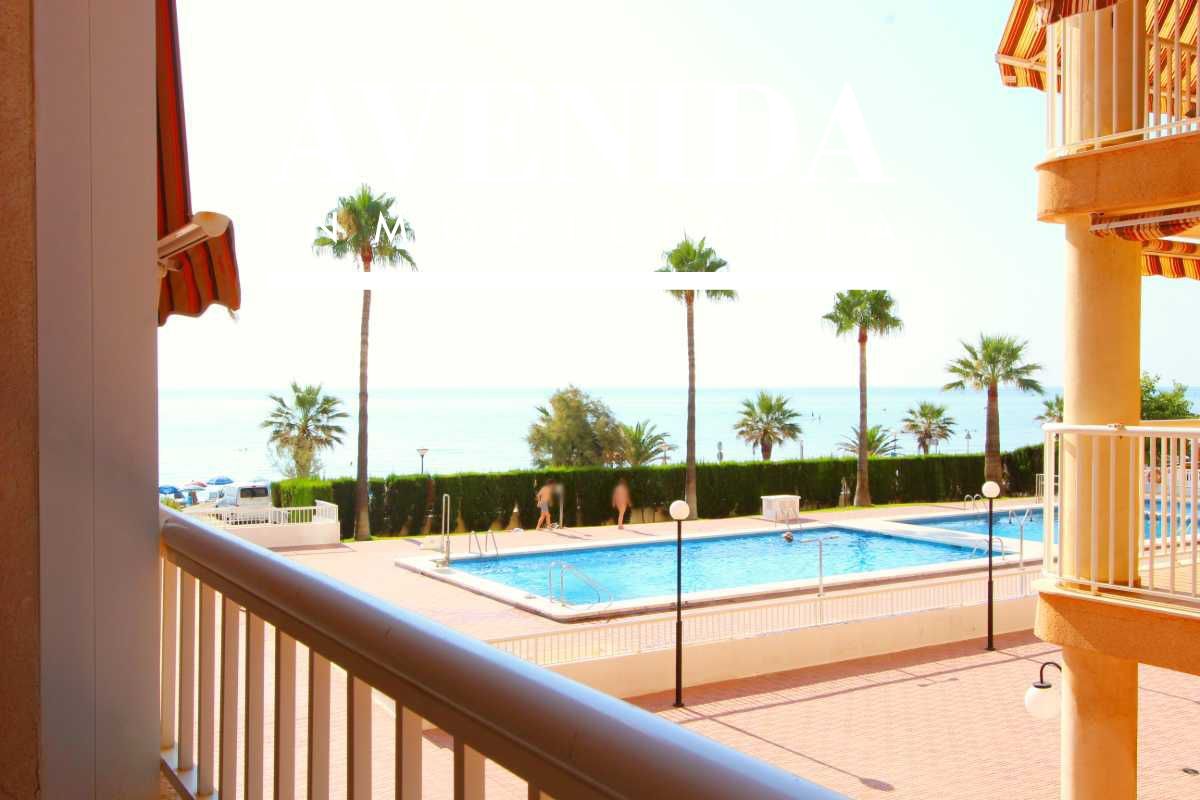 Dormitori de Apartament en venda en Oropesa del Mar / Orpesa amb Terrassa i Piscina comunitària