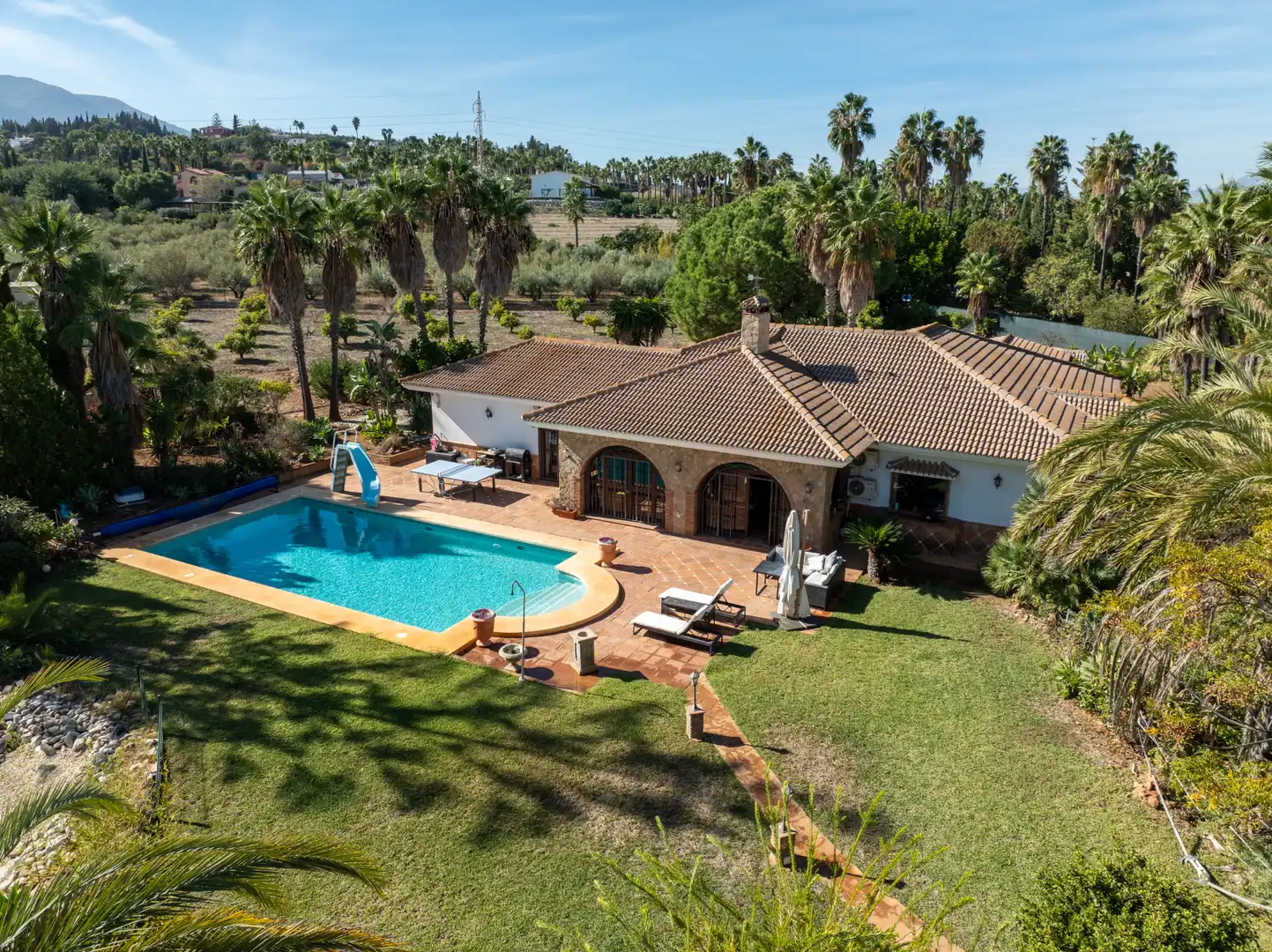 Jardín de Casa o chalet en venta en Alhaurín de la Torre con Aire acondicionado, Calefacción y Jardín privado