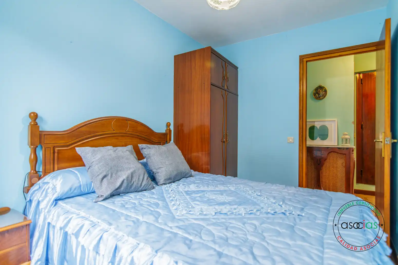 Habitación de Casa adosada en venta en Proaza con Calefacción y Trastero