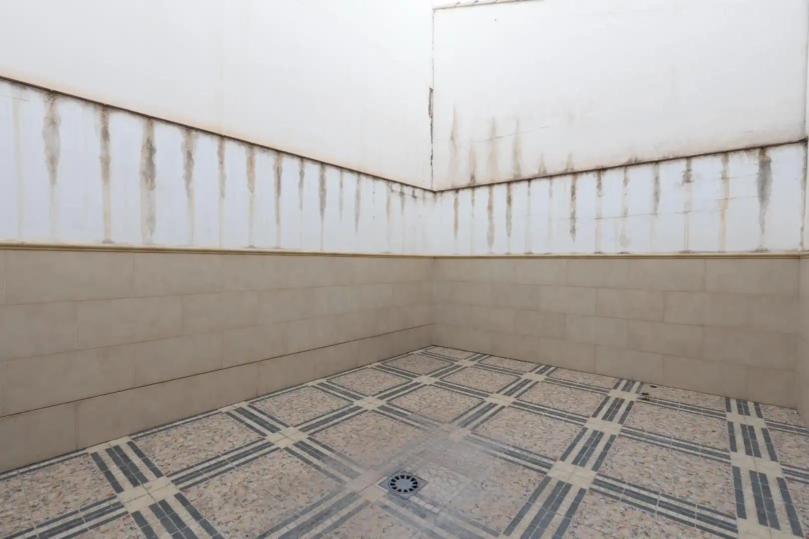 Wohnung zum Verkauf in Íllora mit Privatgarten, Terrasse und Balkon