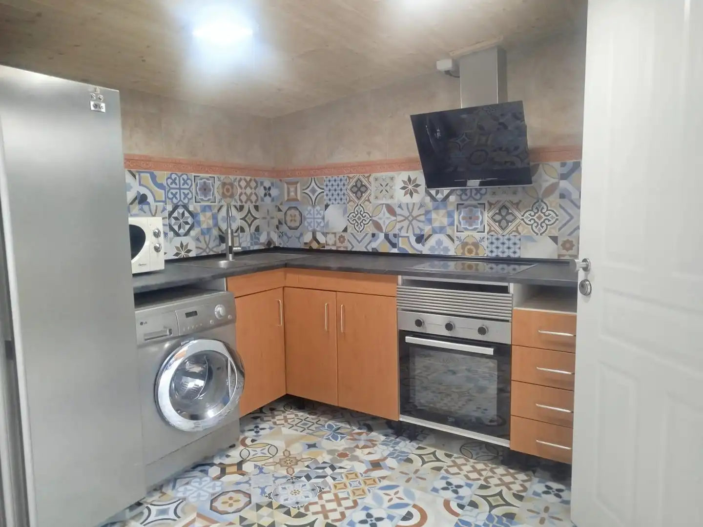 Kitchen of Houses for sale in Moclinejo