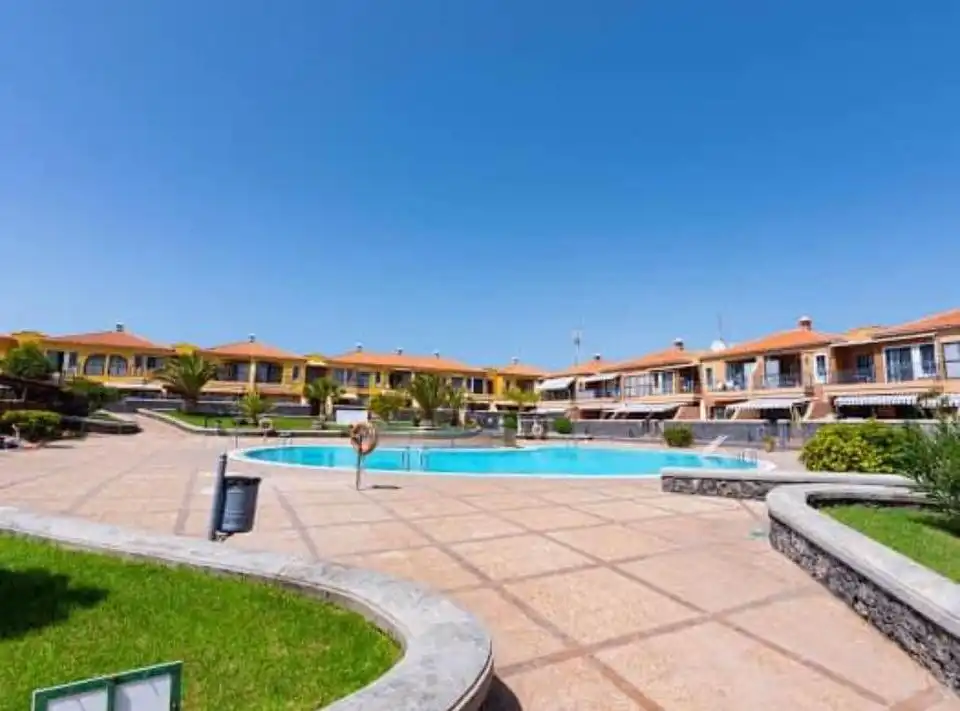 Apartment mit Pool zum Verkauf in Costa del Silencio