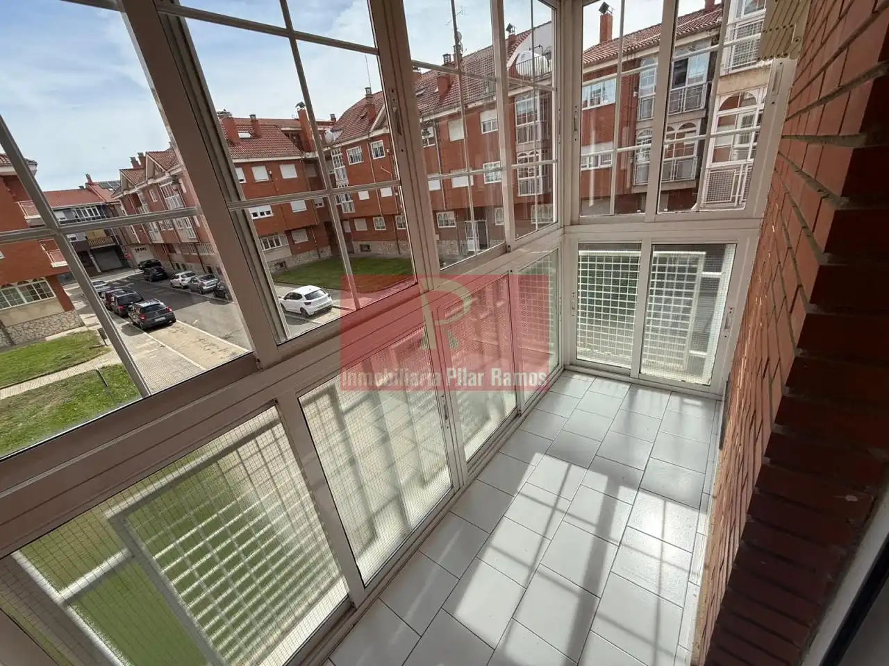 Terrassa de Pis en venda en León Capital  amb Calefacció, Parquet i Terrassa