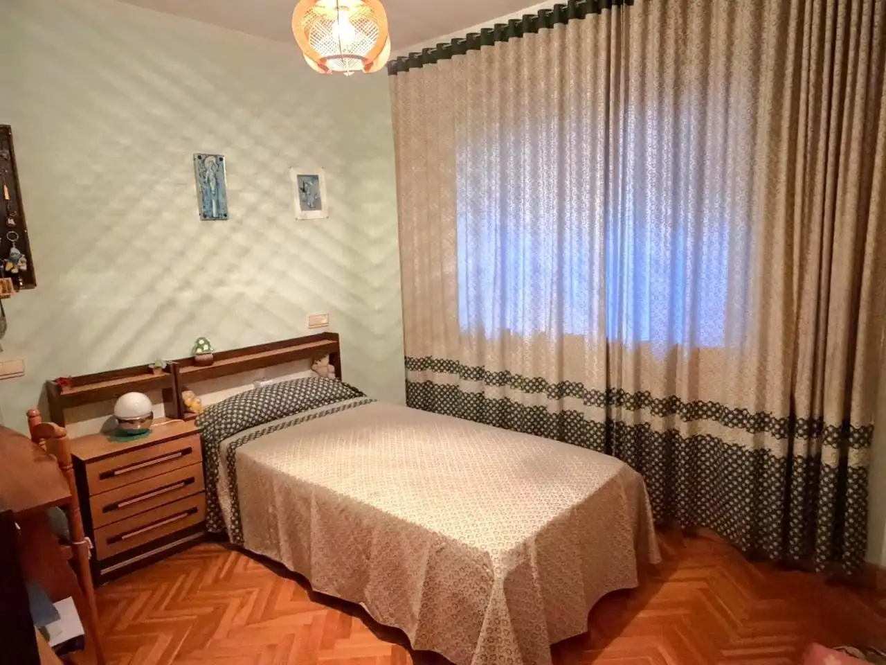 Dormitori de Casa o xalet en venda en Villarejo de Órbigo amb Calefacció, Parquet i Terrassa