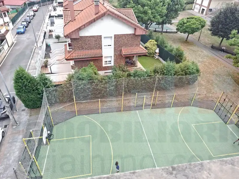 Aparcament de Pis en venda en Siero amb Calefacció i Parquet