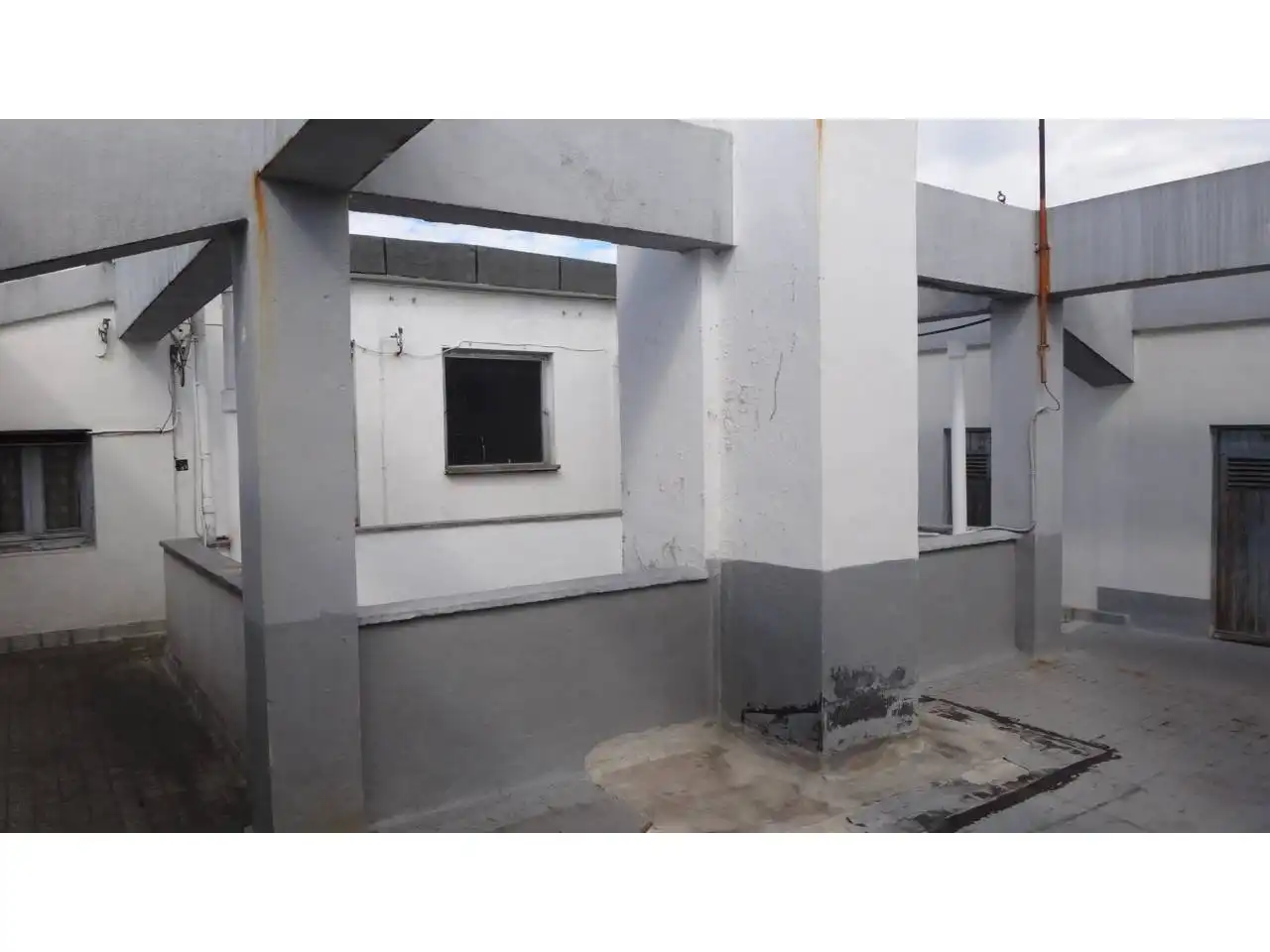 Vista exterior de Piso en venta en  Pamplona / Iruña con Calefacción, Parquet y Trastero