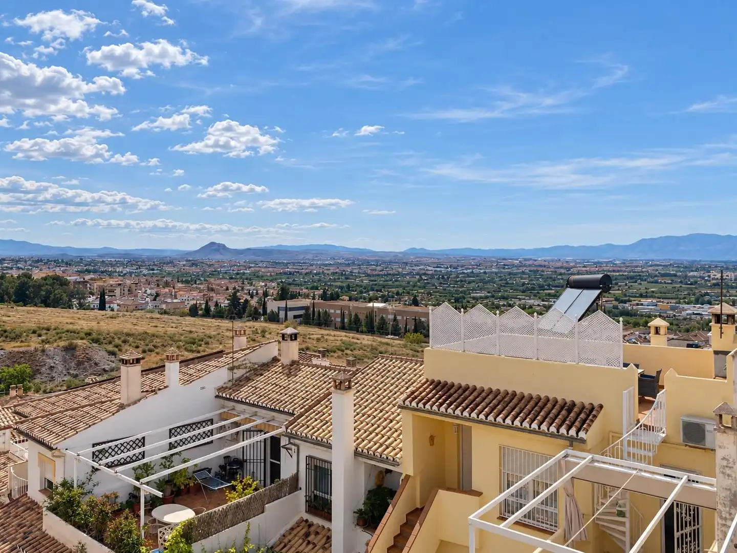 Maison mitoyenne avec terrasse à vendre à Calle Lopez Mezquita