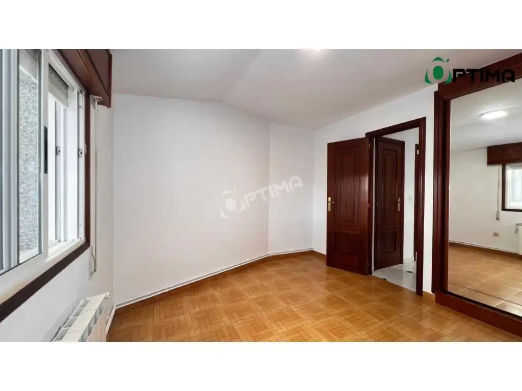 Habitación de Piso en venta en Oroso