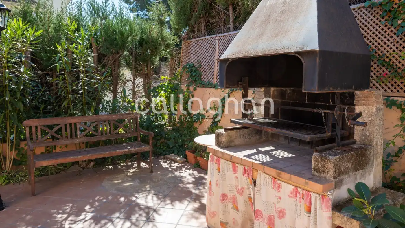 Jardín de Casa o chalet en venta en Paterna con Aire acondicionado, Calefacción y Jardín privado