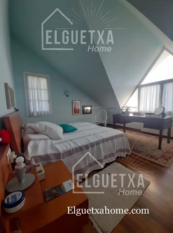 Habitación de Casa adosada en venta en Plentzia con Calefacción, Jardín privado y Terraza