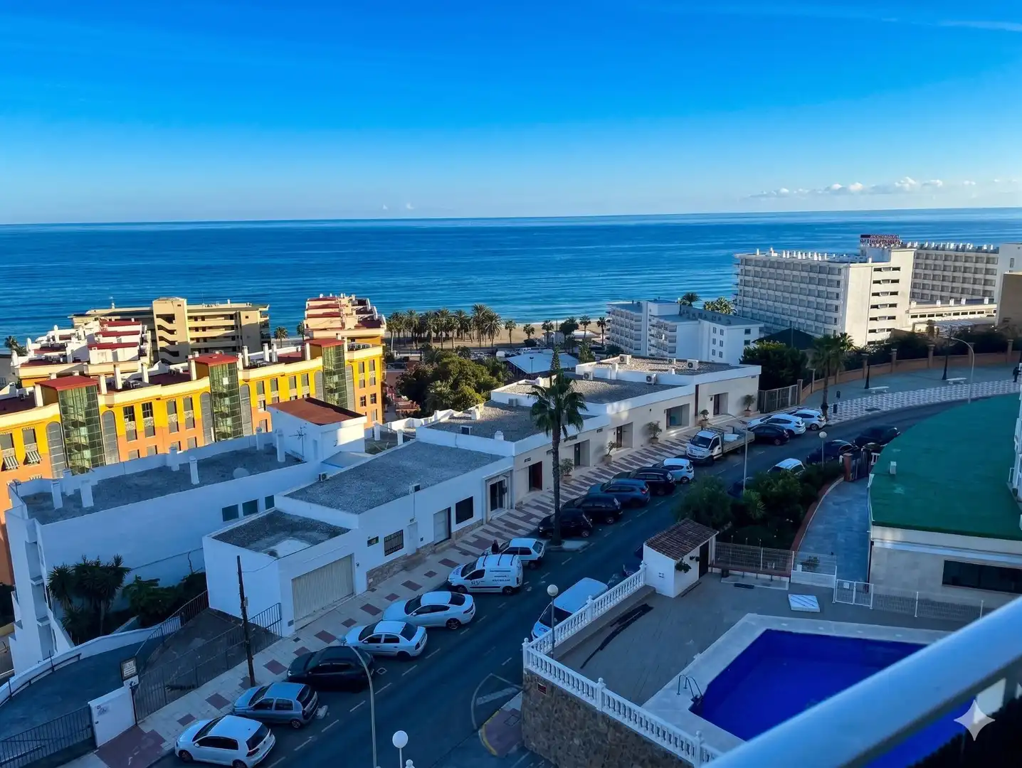 Apartment with pool for sale in El Bajondillo