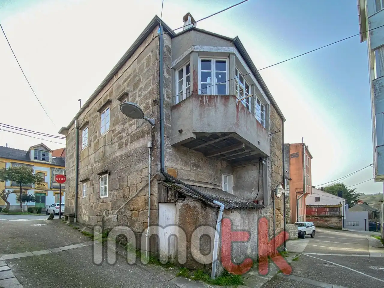 Vista exterior de Casa o xalet en venda en Guitiriz amb Calefacció, Terrassa i Traster