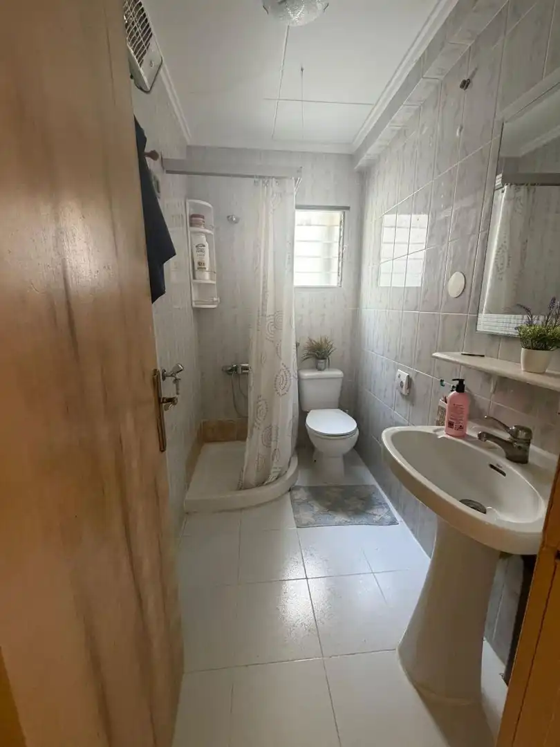 Bathroom of Flat for rent in Aldaia  with Air Conditioner, Furnished and Balcony