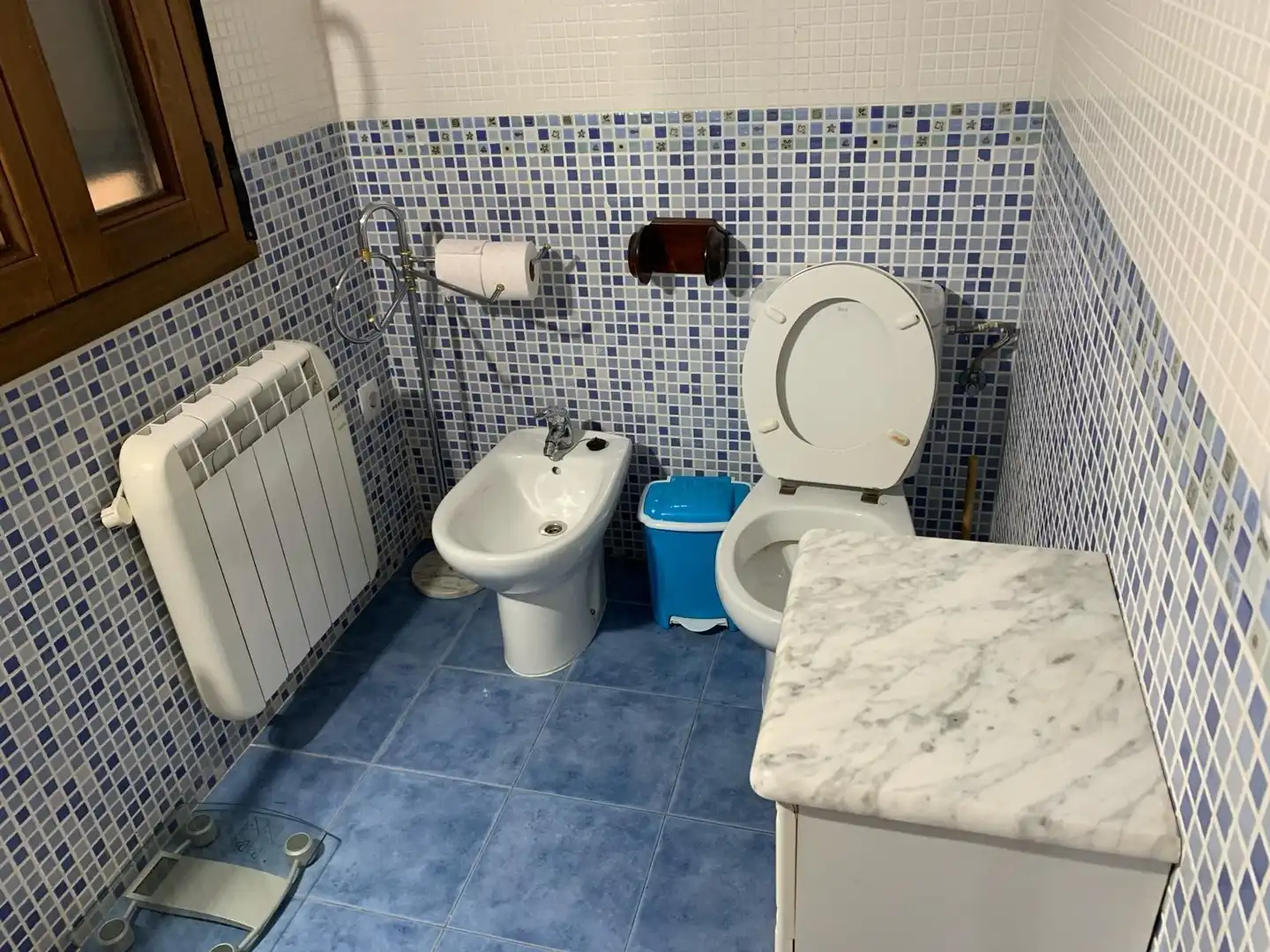 Badezimmer von Wohnung zum Verkauf in Atienza mit Heizung und Möbliert