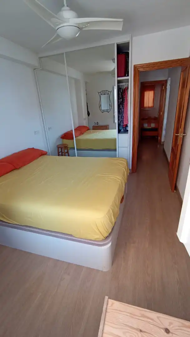 Schlafzimmer von Wohnungen zum Verkauf in Roquetas de Mar mit Klimaanlage, Parkett und Terrasse