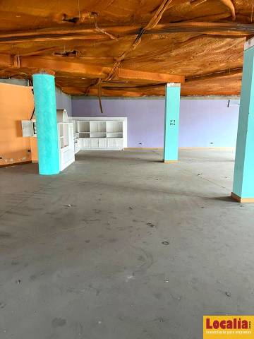 Local comercial en Alquiler en Matías Nieto Serrano en Campo de la Juventud