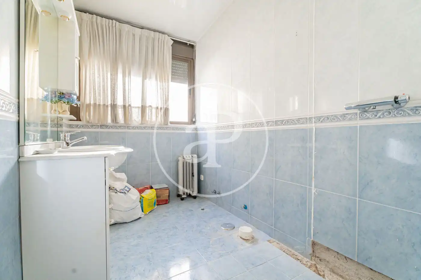 Baño de Piso en venta en Madrid con Aire acondicionado, Calefacción y Terraza