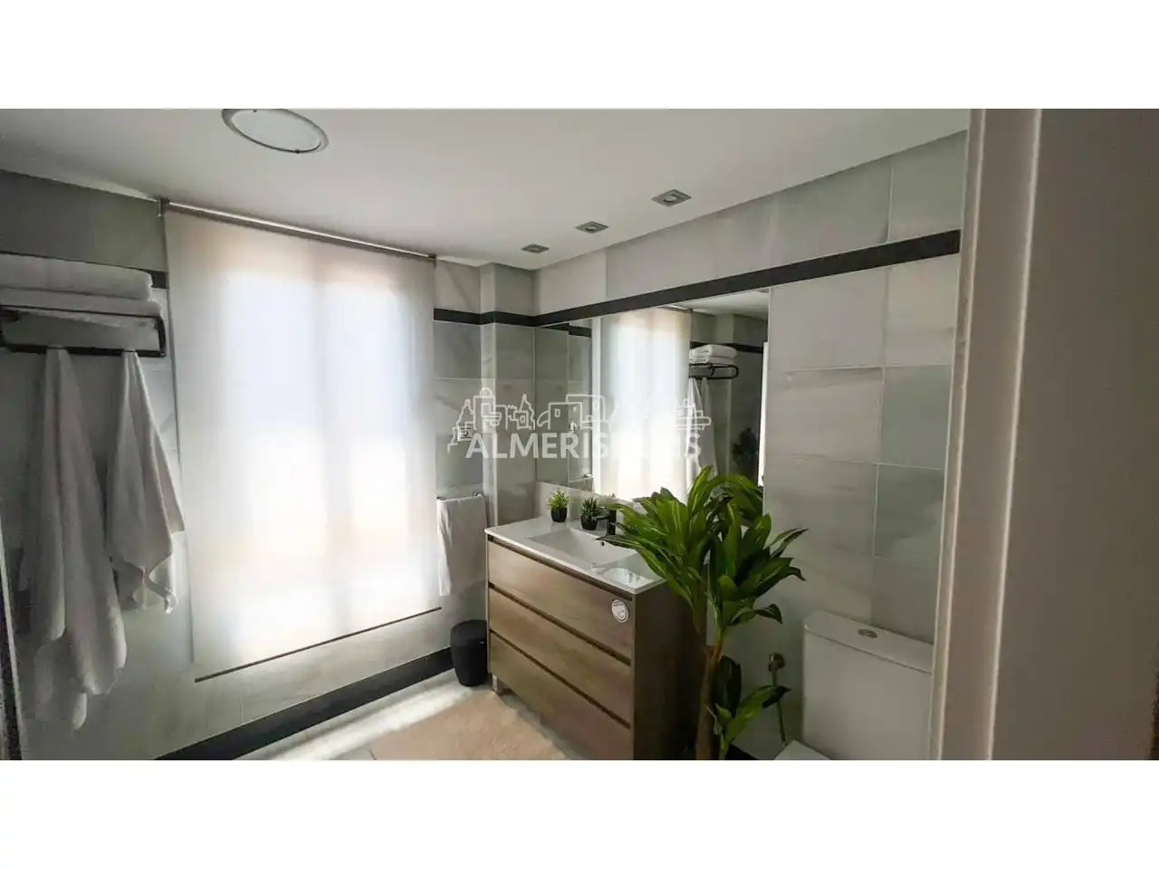 Badezimmer von Maisonette zum Verkauf in El Ejido mit Klimaanlage, Balkon und Gemeinschaftspool